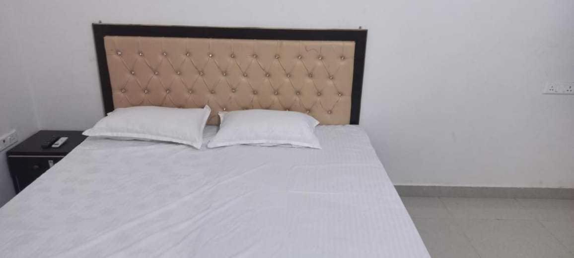 Hotel O